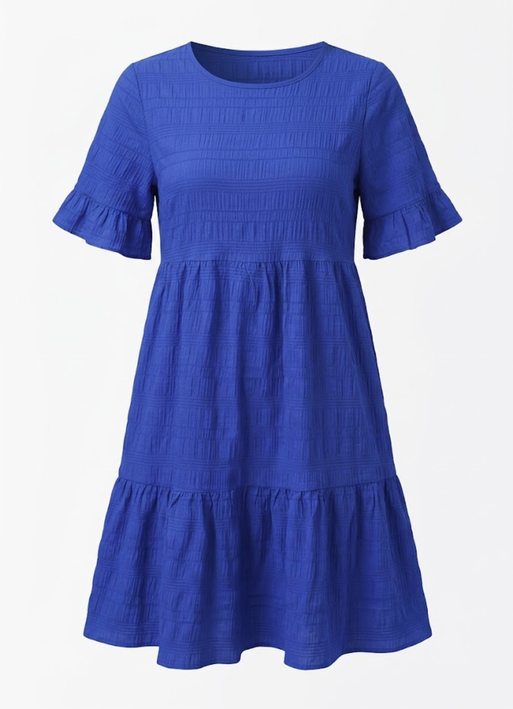 Adrienne | Robe évasée texturée, col rond et manches courtes