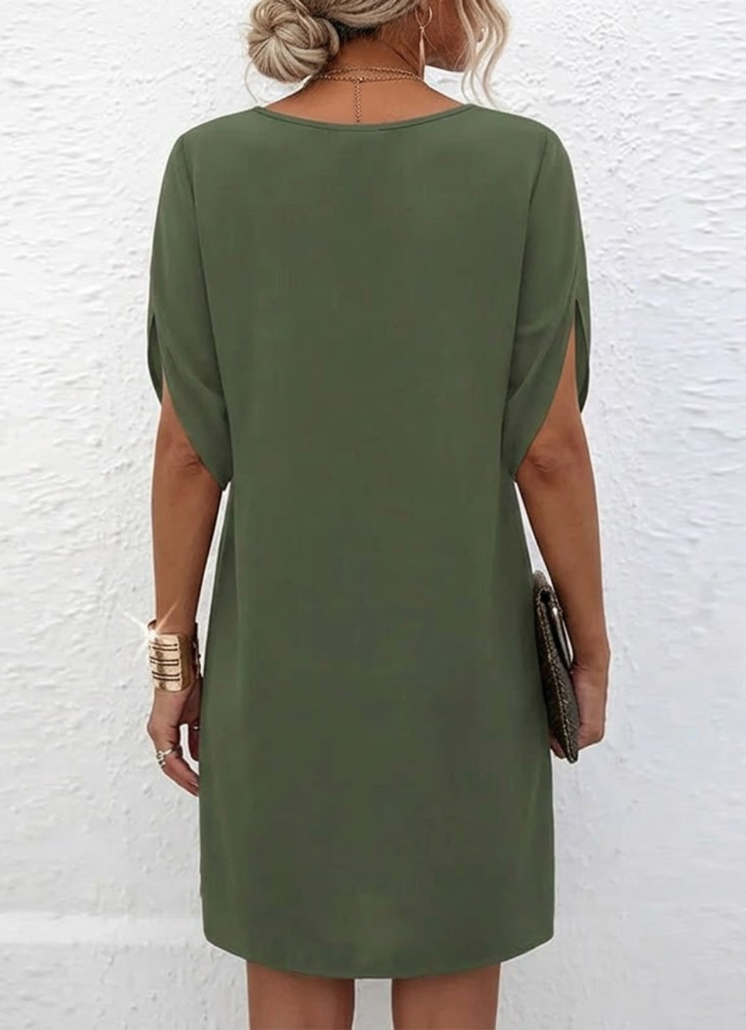 Bérénice | Robe droite unie, col V et manches fendues