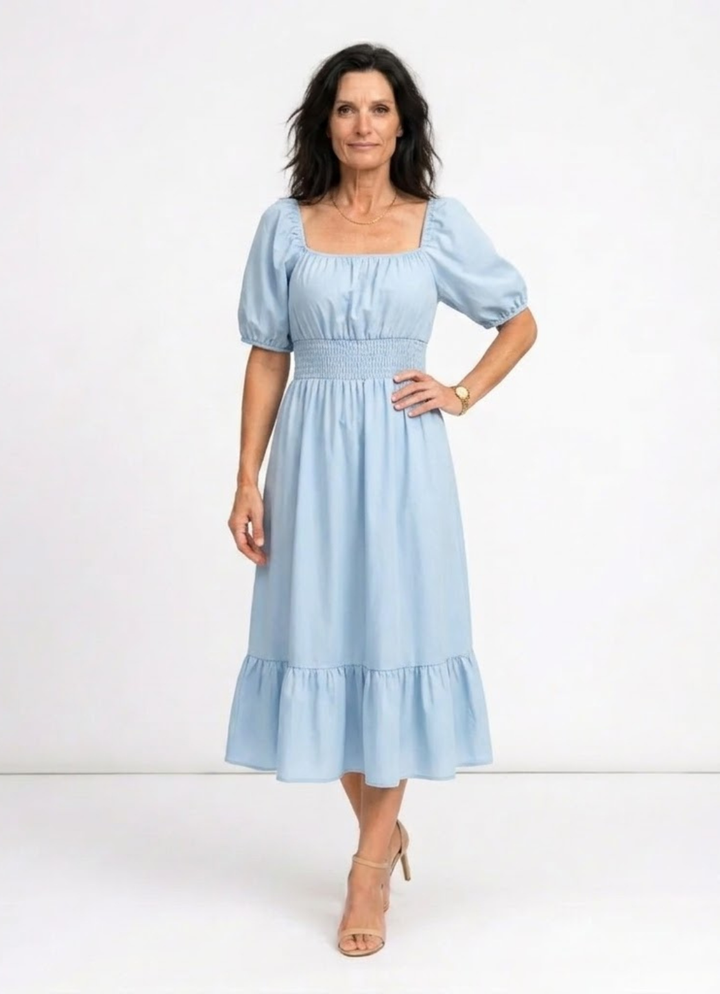 Noémie | Robe évasée, encolure carrée et manches bouffantes