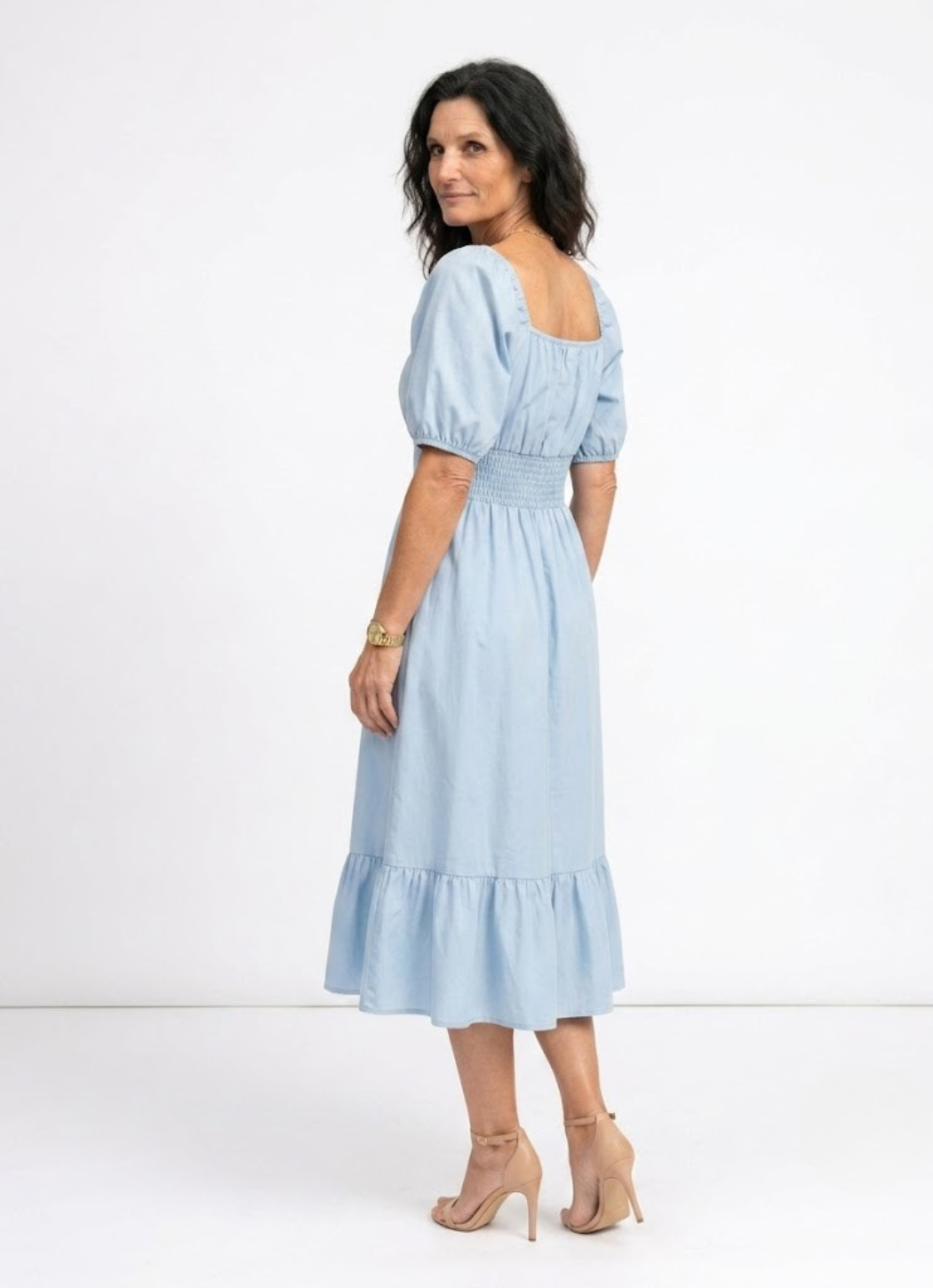 Noémie | Robe évasée, encolure carrée et manches bouffantes